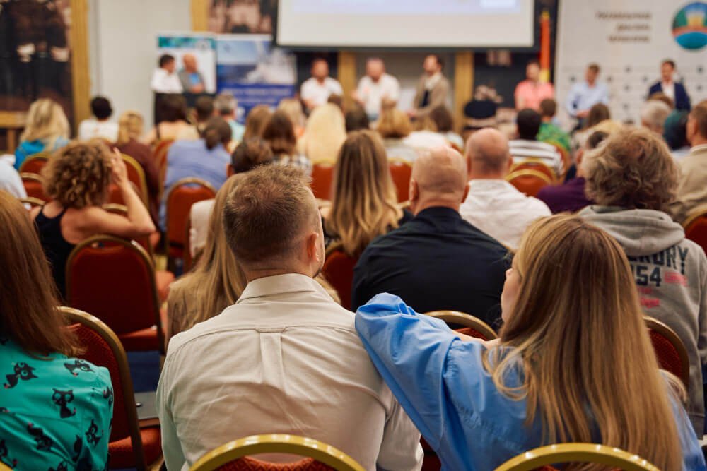 Professional coverage of graduations, seminars, and campus events with multi-camera recording and high-quality delivery.