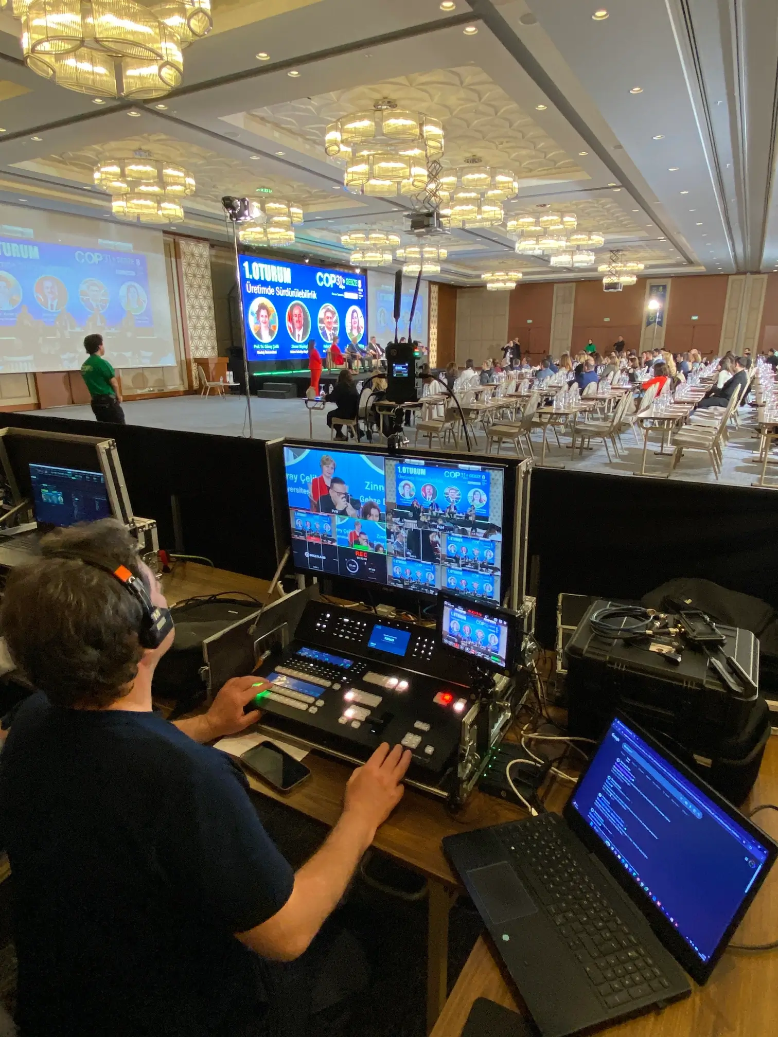 Multi-camera live streaming, real-time switching, and full technical direction for professional event broadcasting.